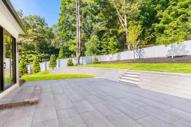 $3,245,000 | 310 Oakland Street, Wellesley, MA 02481