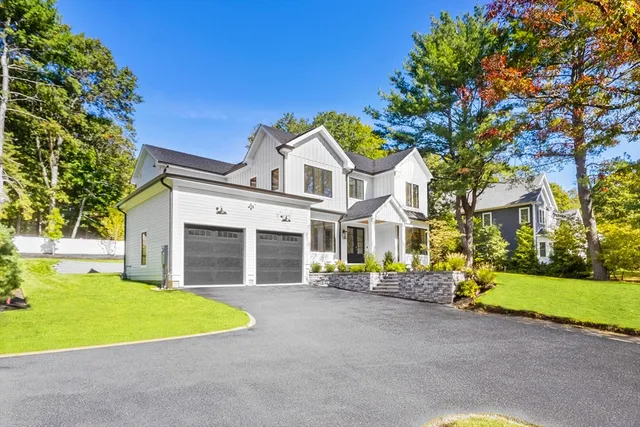 $3,245,000 | 310 Oakland Street, Wellesley, MA 02481
