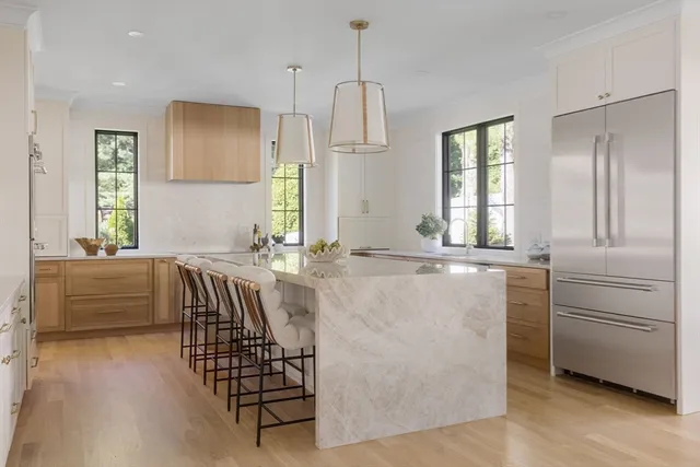 $3,245,000 | 310 Oakland Street, Wellesley, MA 02481