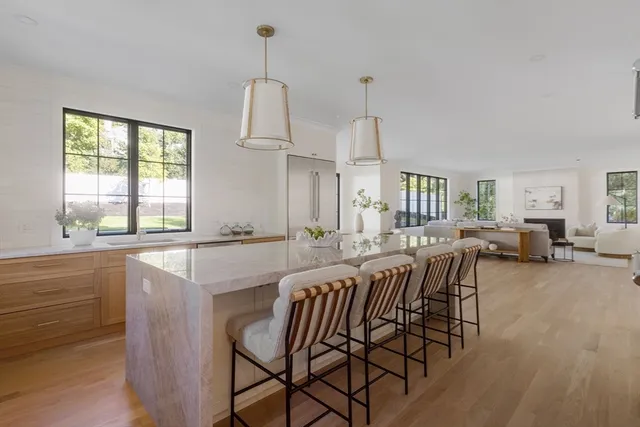 $3,245,000 | 310 Oakland Street, Wellesley, MA 02481