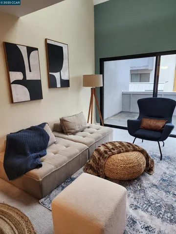 $350,000 | 3 Embarcadero, Unit 233, Oakland, CA 94607