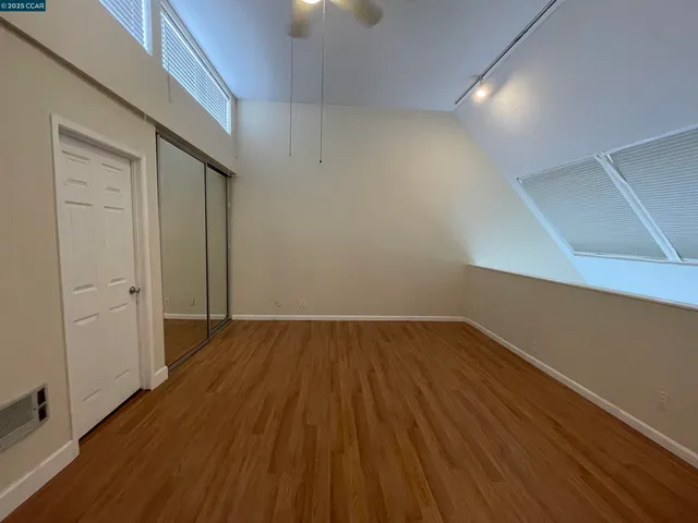 $350,000 | 3 Embarcadero, Unit 233, Oakland, CA 94607