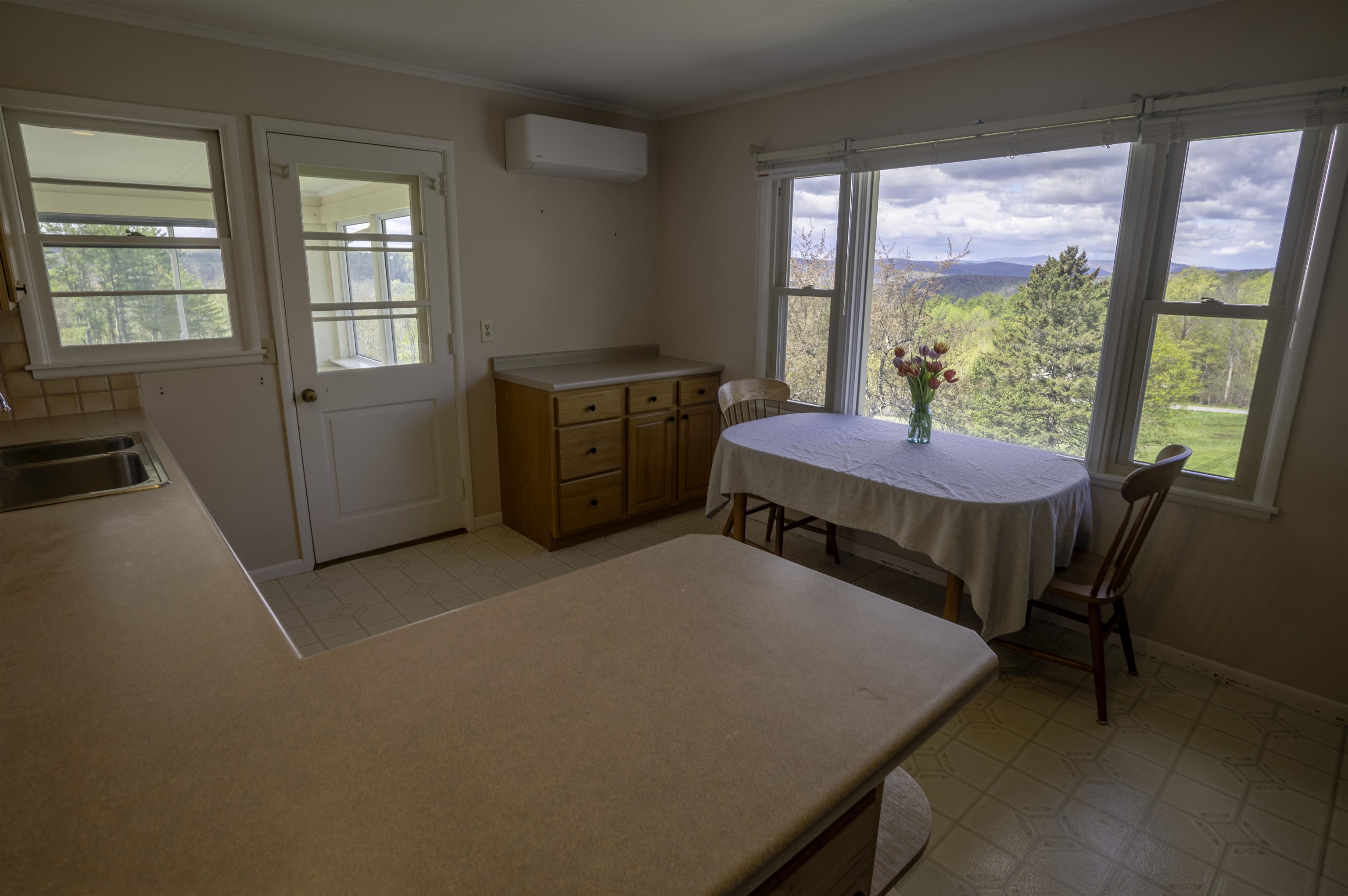 219 Towne Hill Road Montpelier, VT 05602 - Photo 8 of 51
