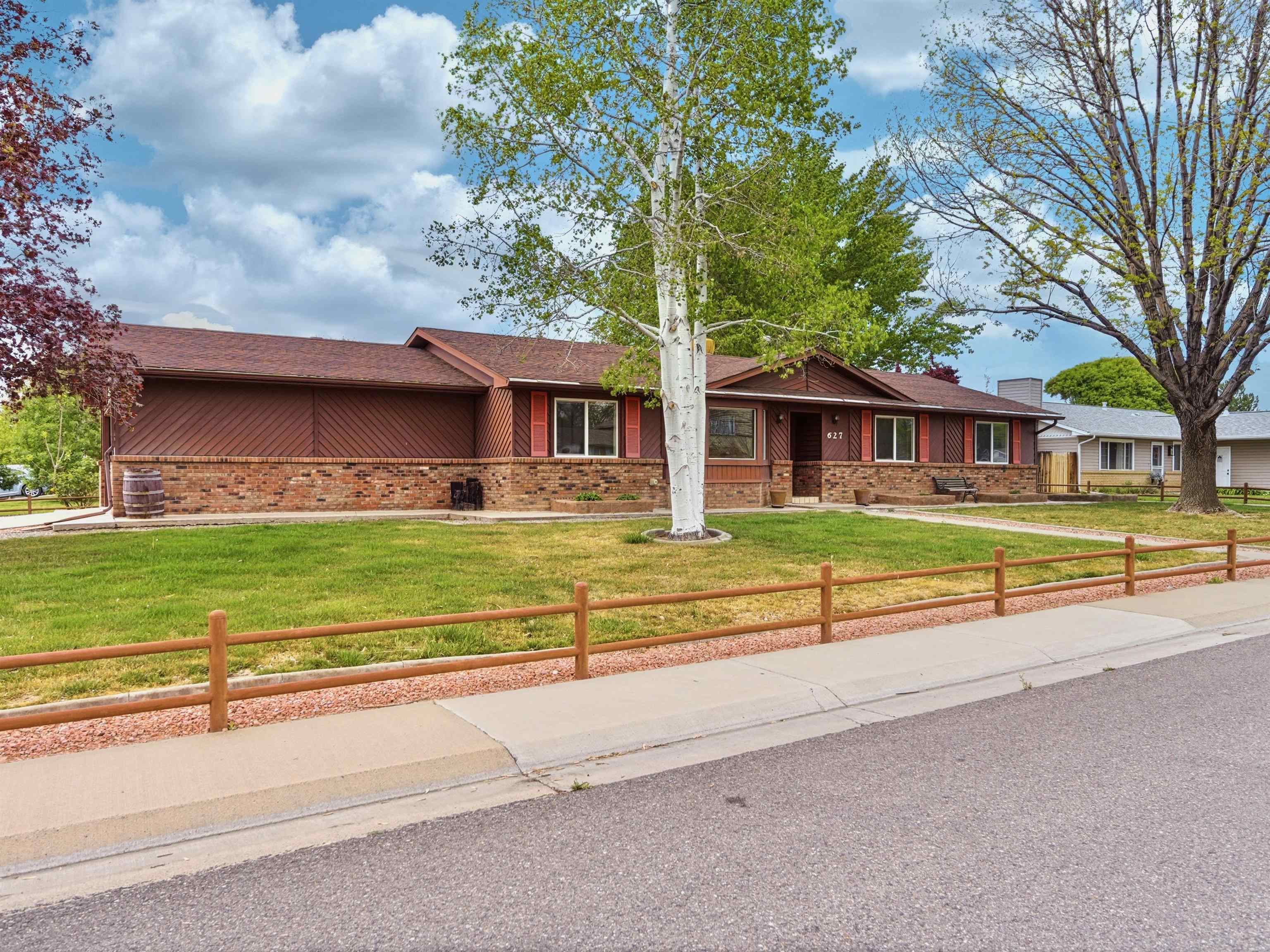 627 Ox Bow Road Grand Junction, CO 81504 - Photo 1 of 33