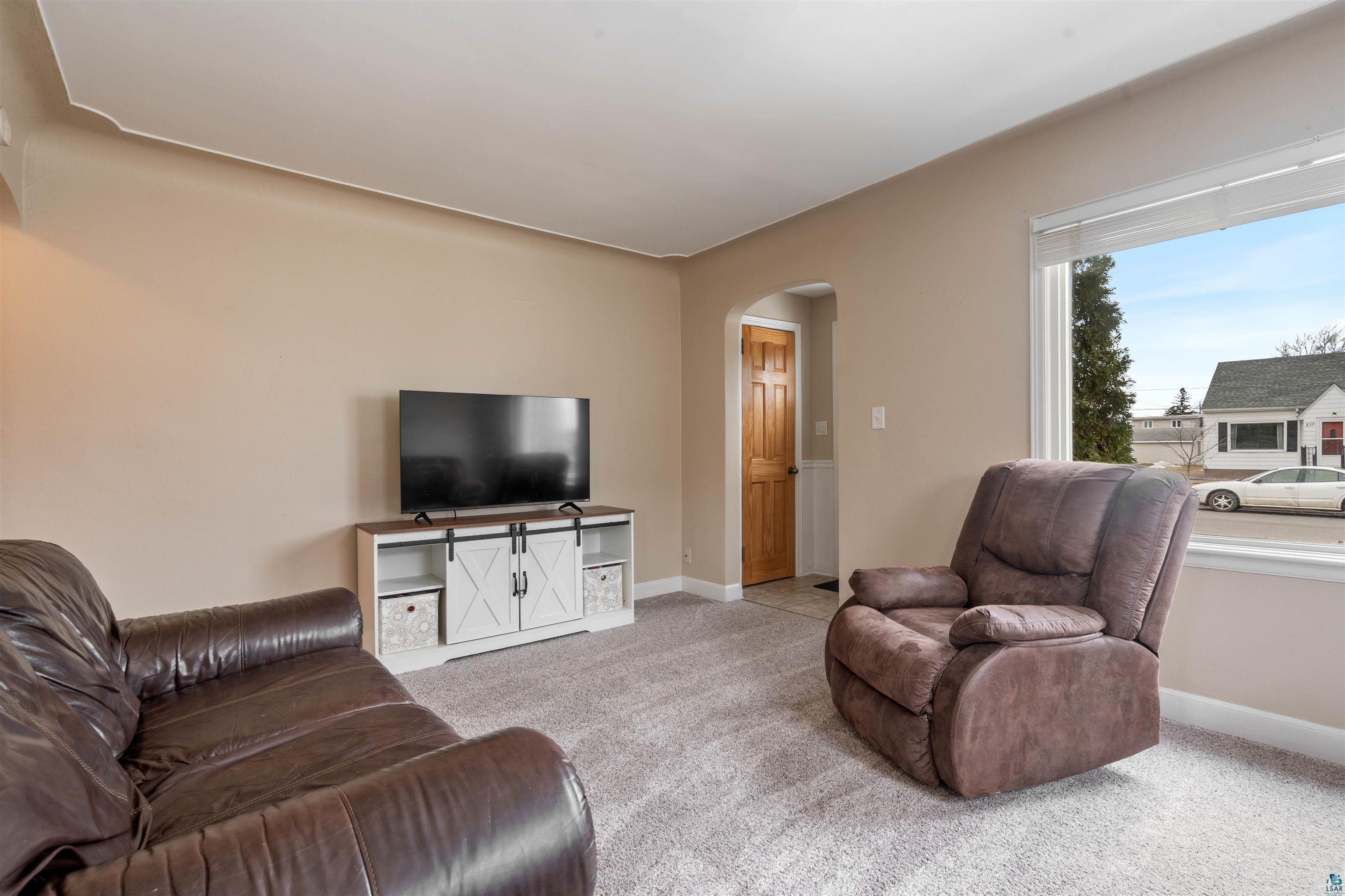 712 Lincoln Street Superior, WI 54880 - Photo 3 of 26