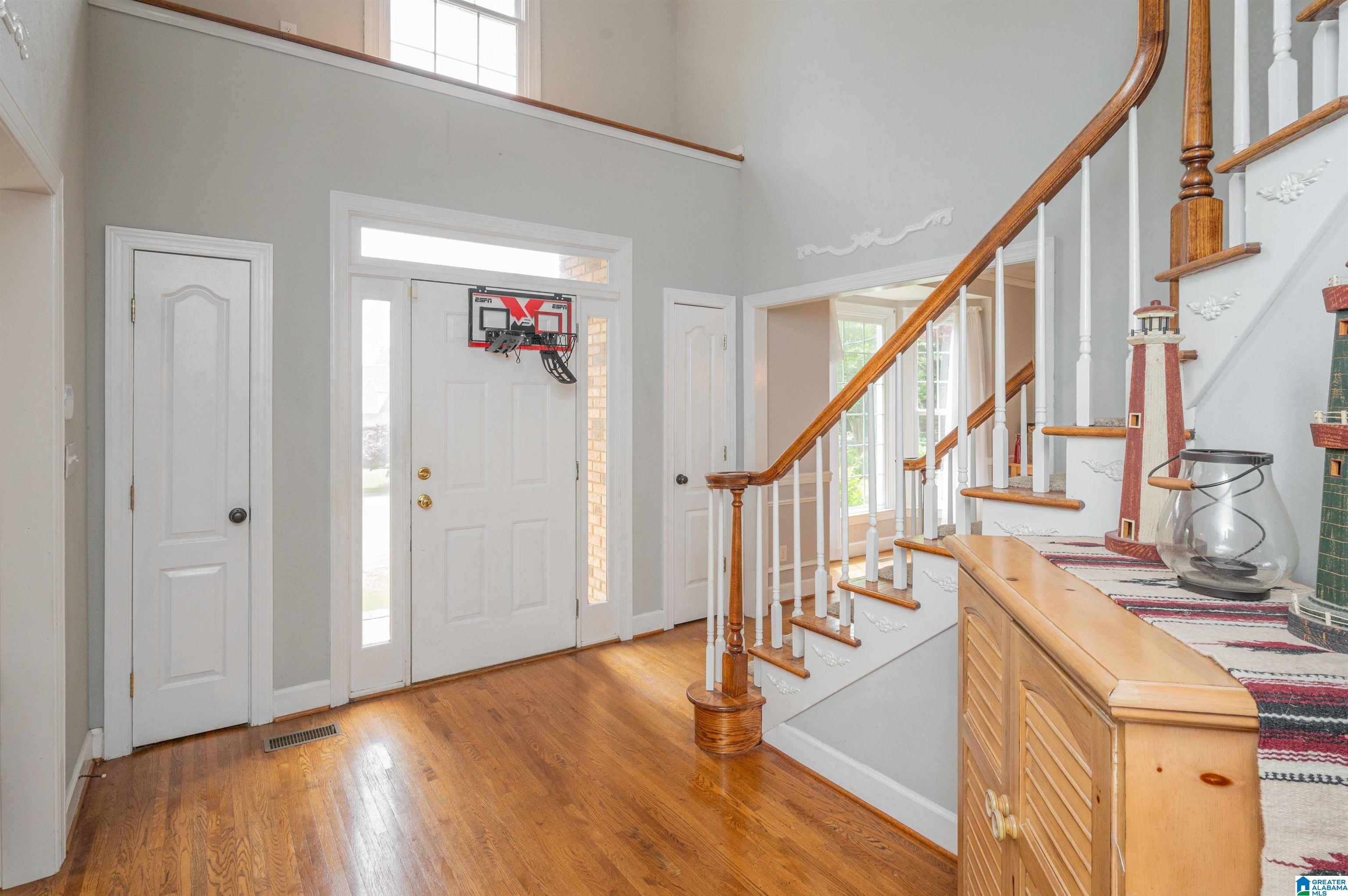 108 Longfeather Circle Alabaster, AL 35007 - Photo 5 of 50 Gallery Image 5