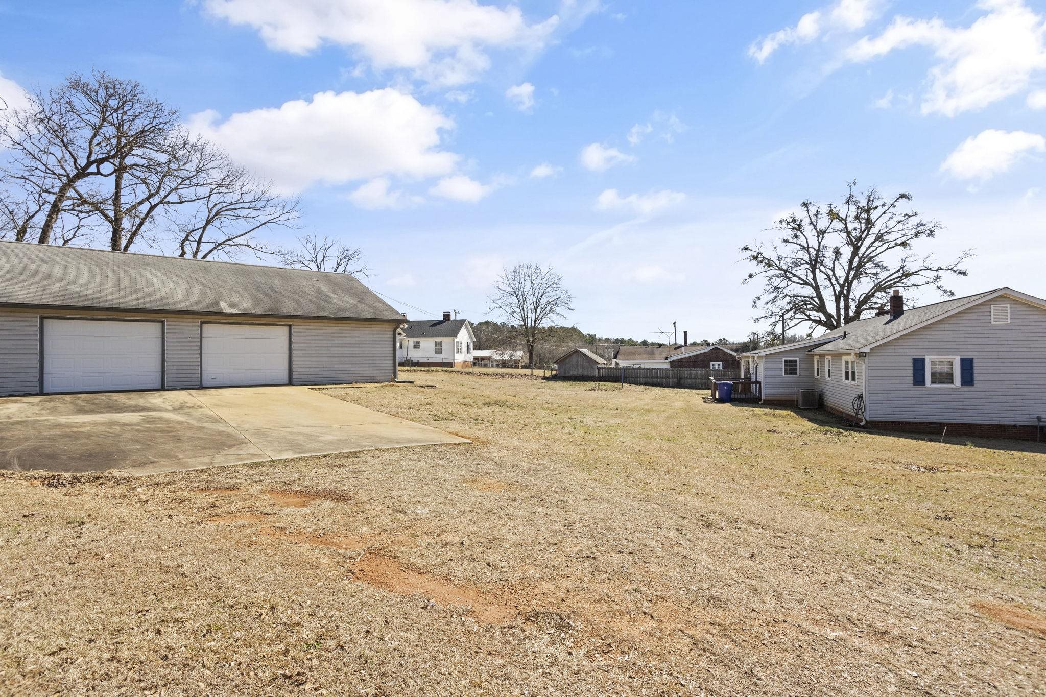 371 Tucapau Road Wellford, SC 29385 - Photo 2 of 36 Gallery Image 2