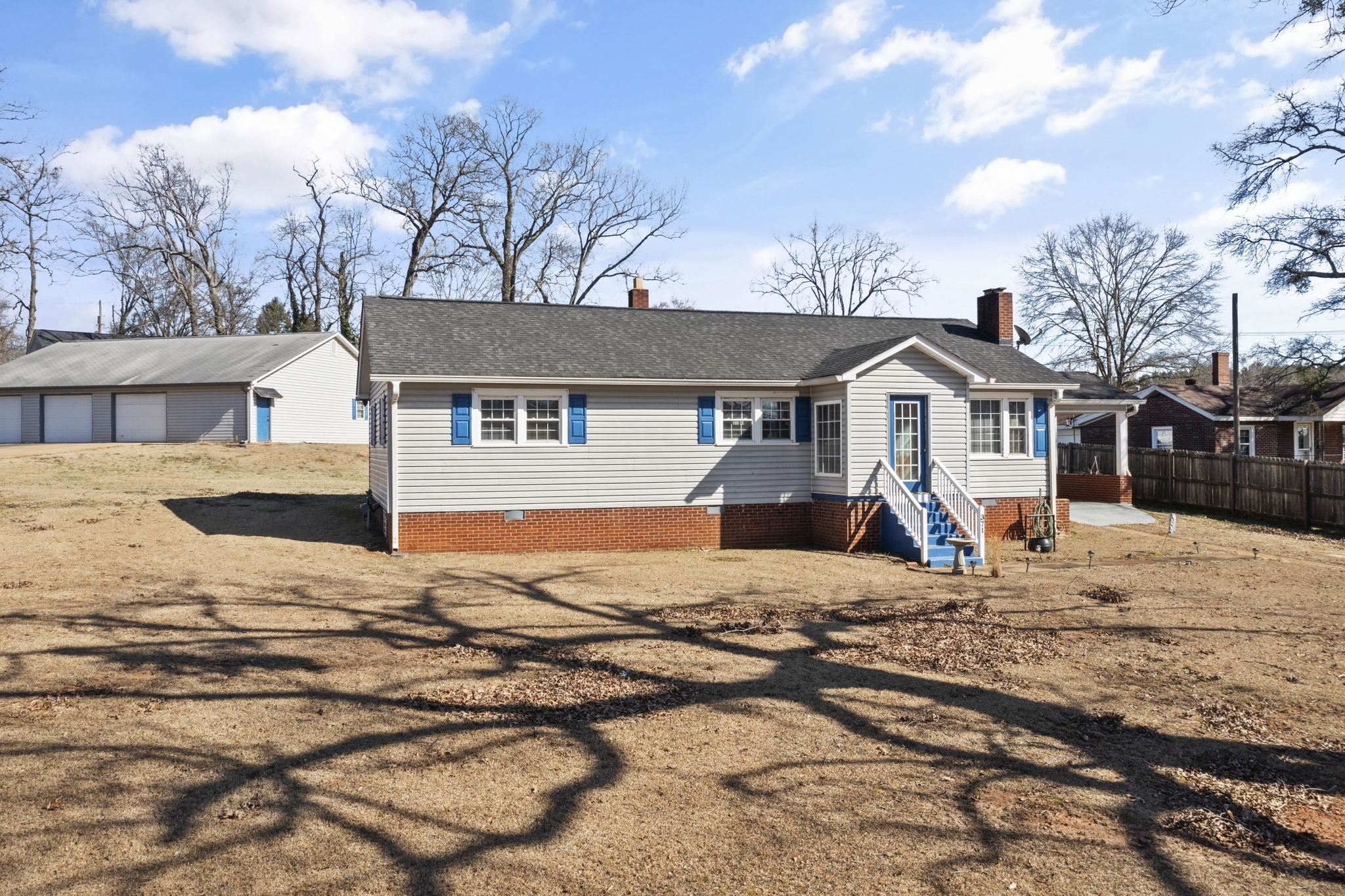 371 Tucapau Road Wellford, SC 29385 - Photo 8 of 36 Gallery Image 8