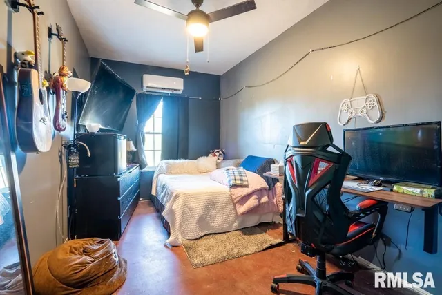 $315,000 | 13261 North Casey Road, Marion, IL 62959