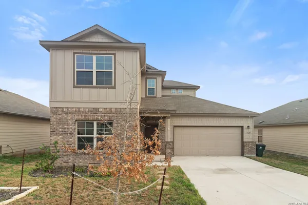 $2,230 | 1125 Amber Lake, Seguin, TX 78155