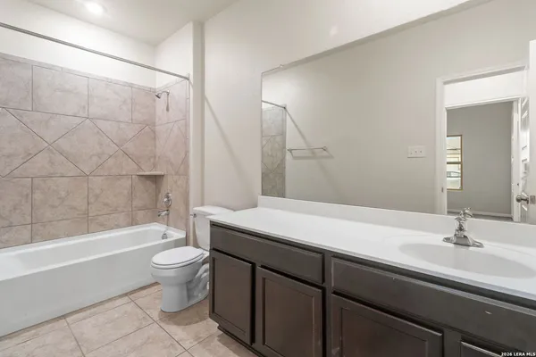 $2,230 | 1125 Amber Lake, Seguin, TX 78155