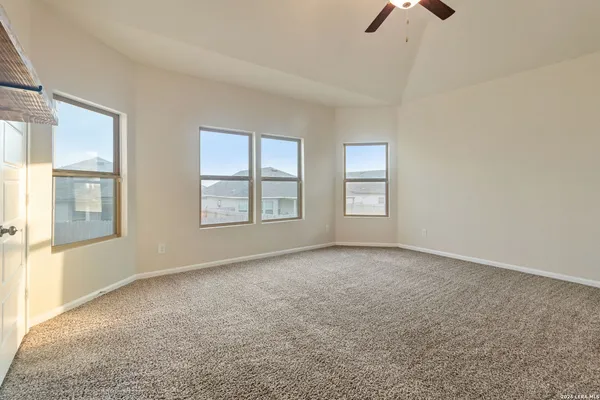 $2,230 | 1125 Amber Lake, Seguin, TX 78155