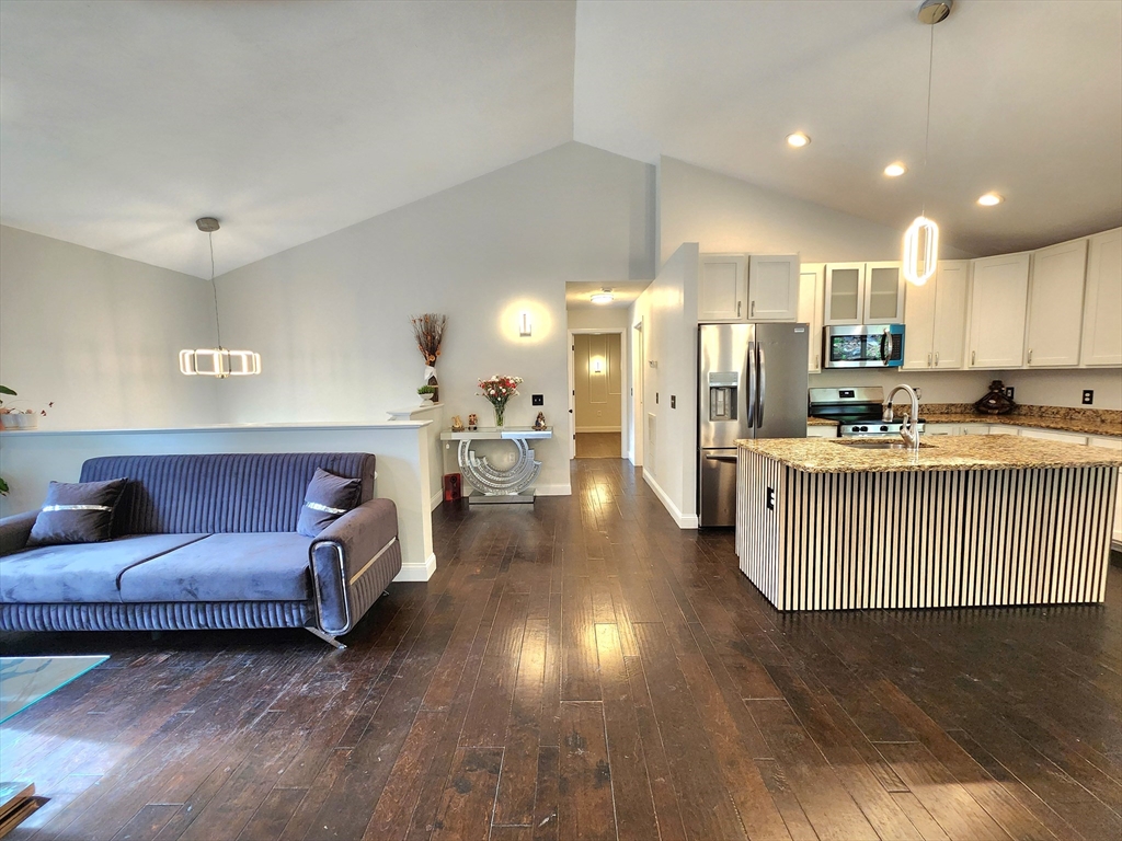 29 Buckley Road Worcester, MA 01602 - Photo 11 of 34 Gallery Image 11