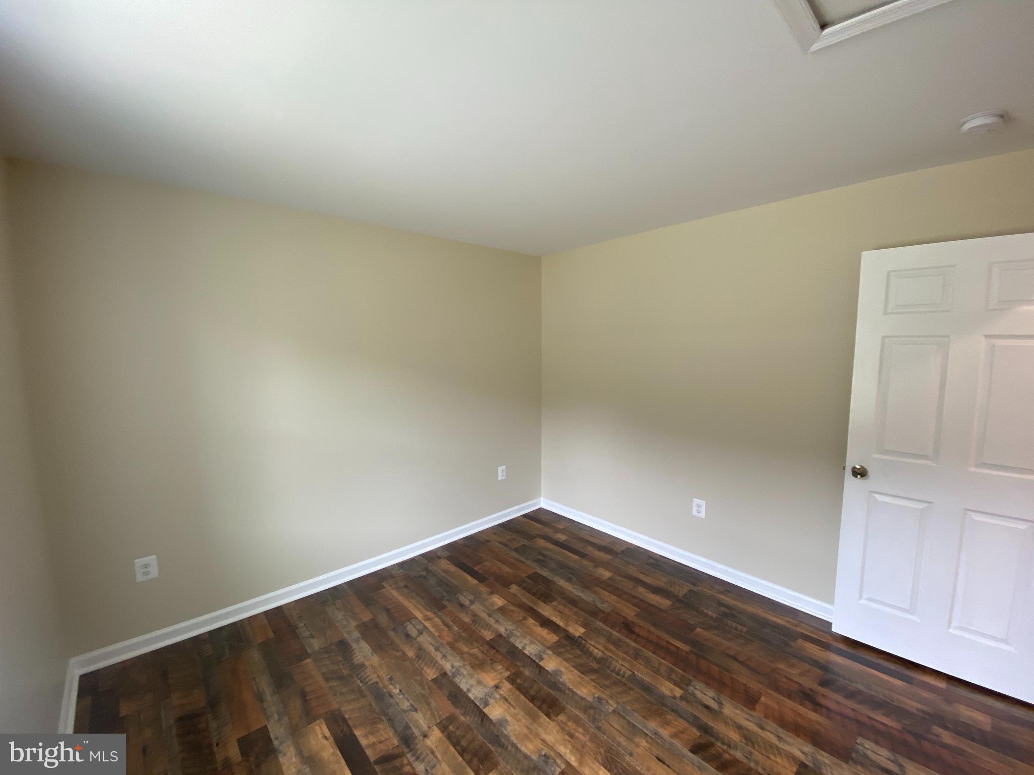 114 Loch Ln Drive, Unit 5 Louisa, VA 23093 - Photo 9 of 17 a view of an empty room