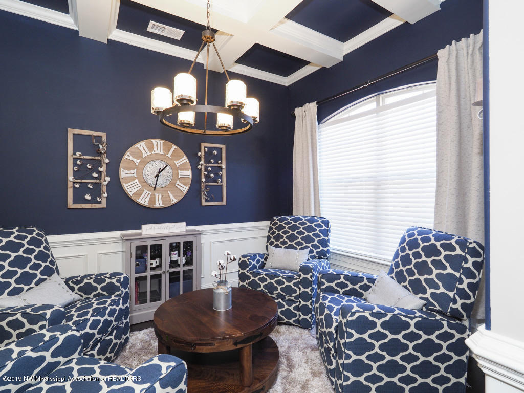 3355 Straw Bridge Road Olive Branch, MS 38654 - Photo 13 of 34 Dining Room