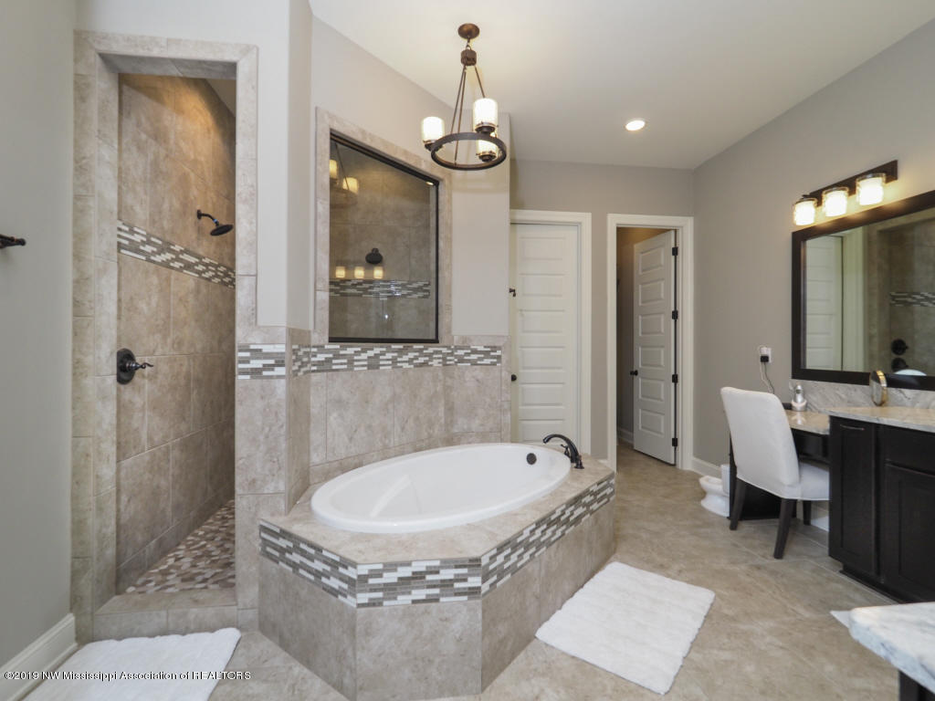 3355 Straw Bridge Road Olive Branch, MS 38654 - Photo 21 of 34 Ma Bath