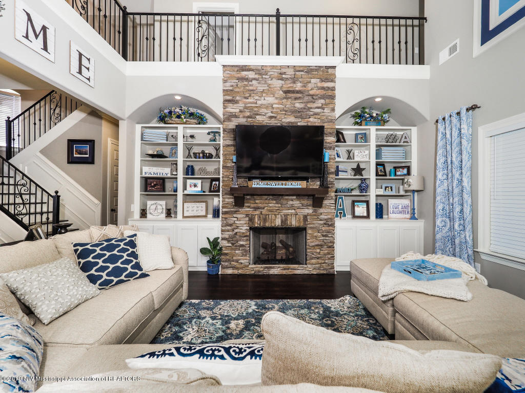 3355 Straw Bridge Road Olive Branch, MS 38654 - Photo 4 of 34 Great Room