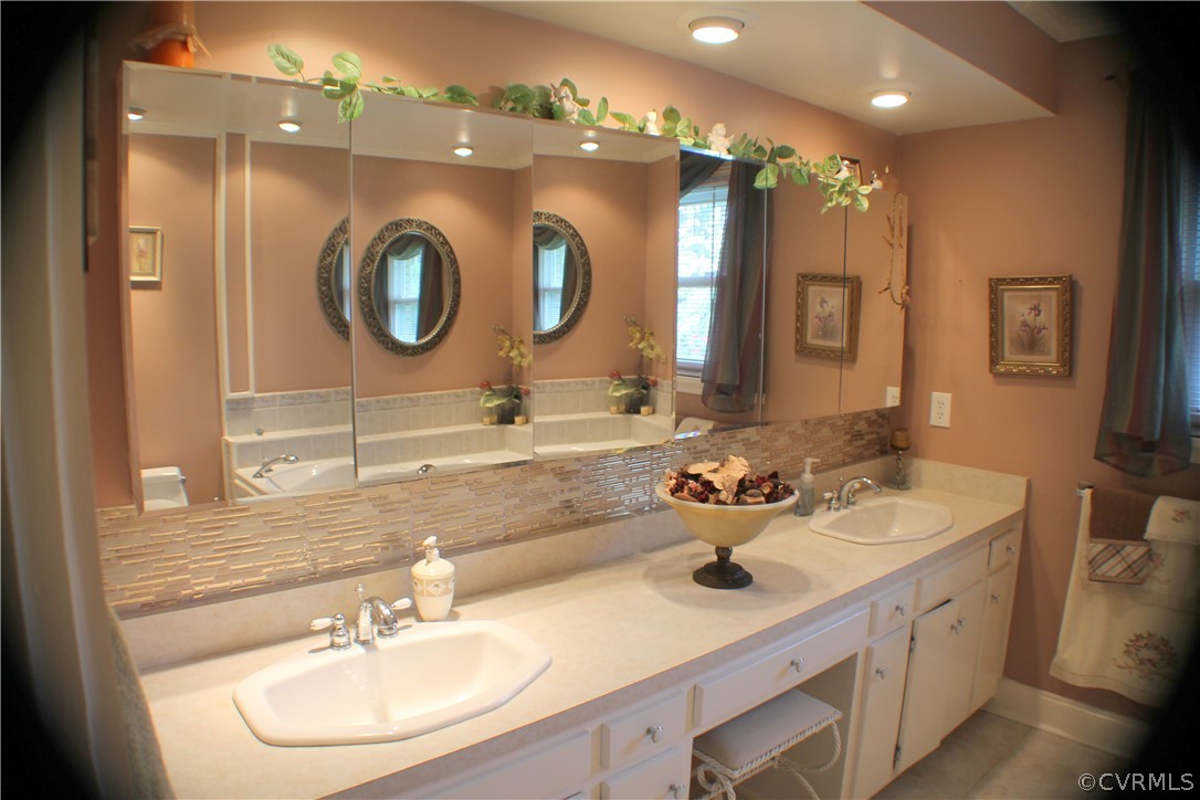 6463 White Oak Road Sandston, VA 23150 - Photo 23 of 37 Gallery Image 23