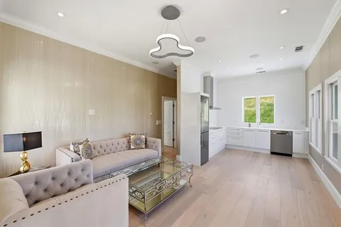 $8,000,000 | 5471 Country Club Parkway, San Jose, CA 95138