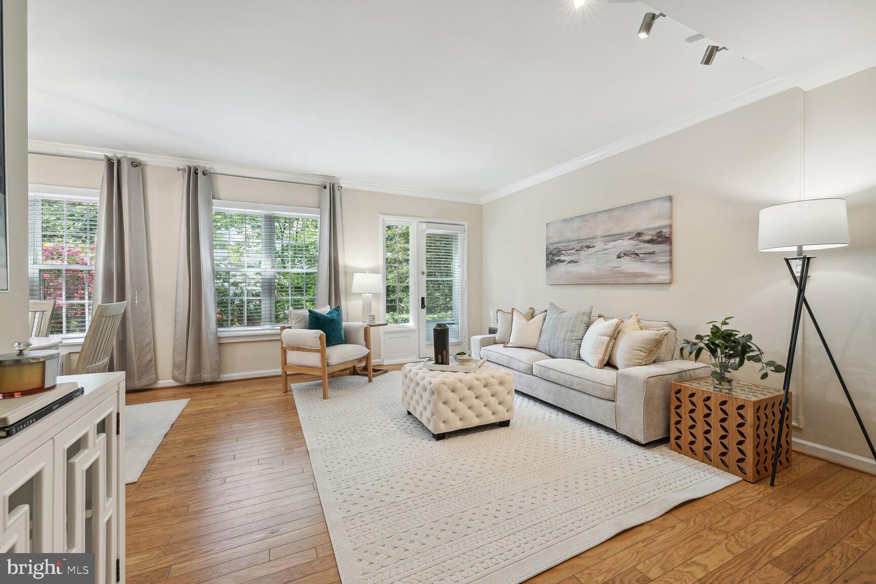 3708 Gunston Road Alexandria, VA 22302 - Photo 8 of 29 Living room with access to private patio
