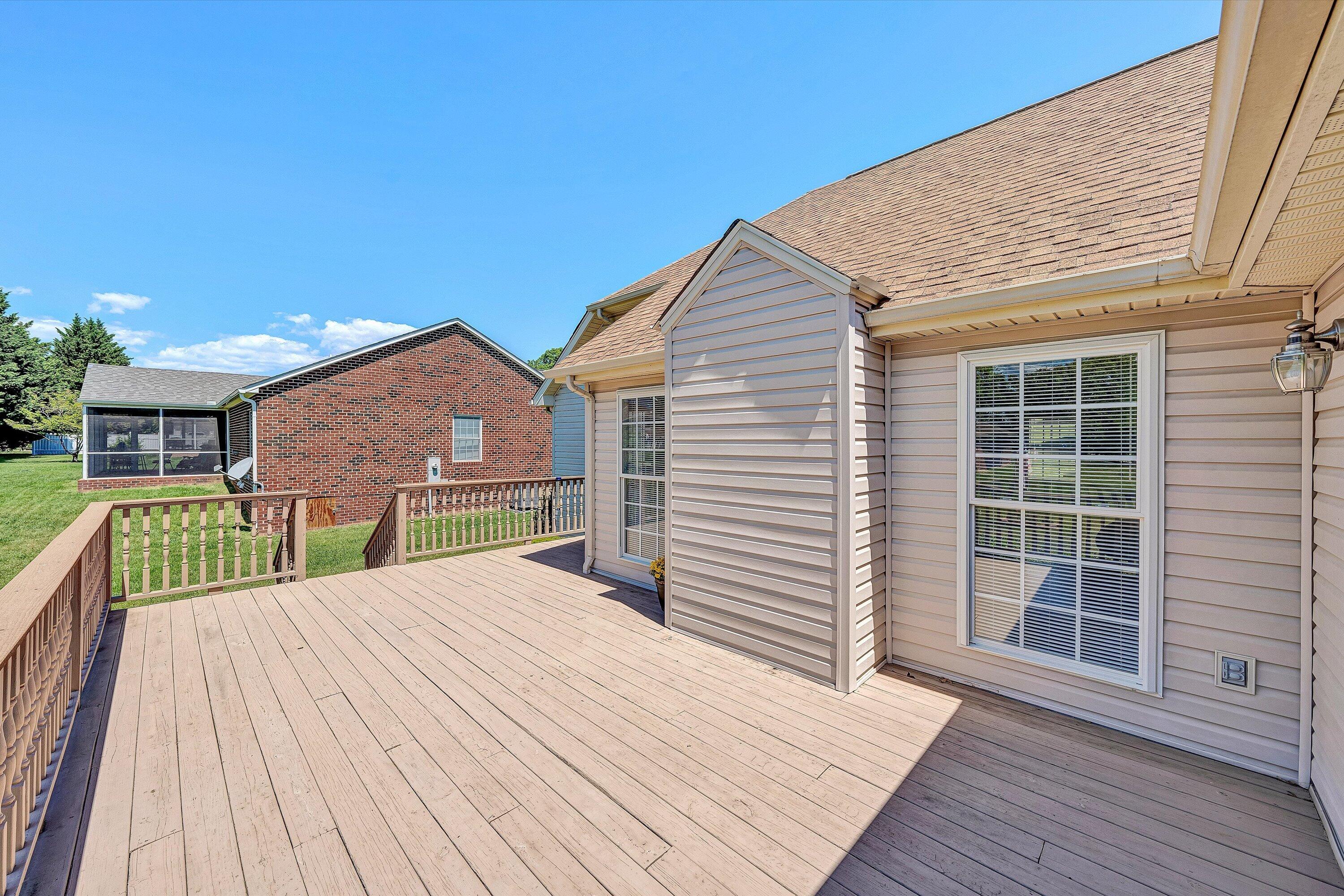 3516 Pinnacle Ridge Road Northeast Roanoke, VA 24012 - Photo 31 of 39 a balcony view with a outdoor space