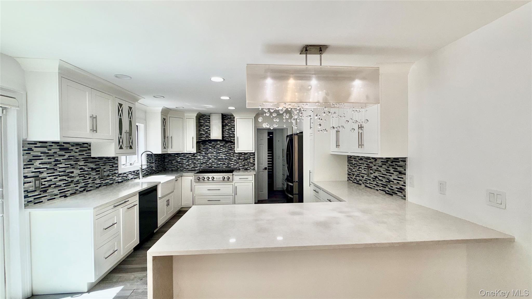 44 Warner Road Huntington, NY 11743 - Photo 12 of 37