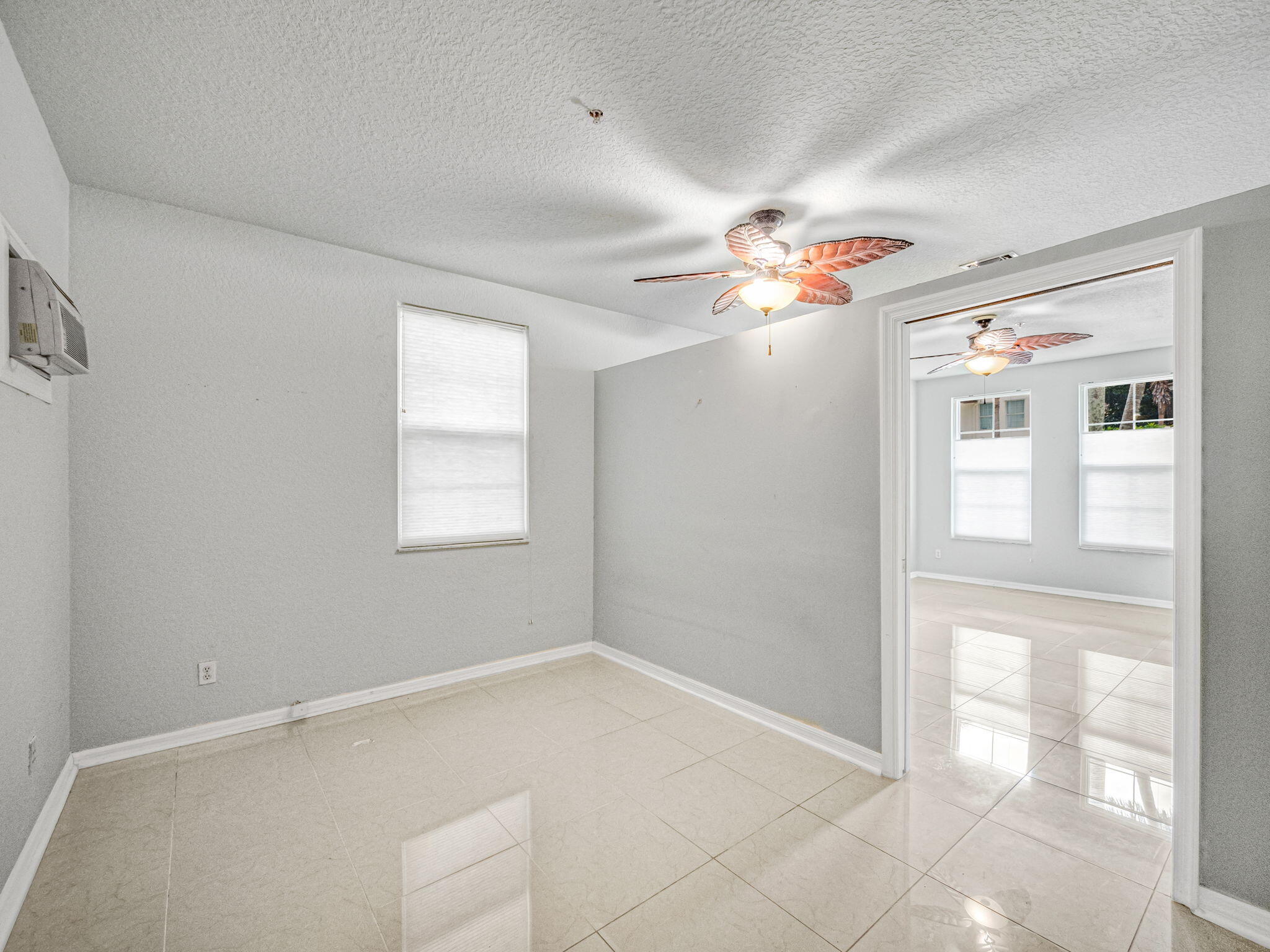 4175 Main Street Jupiter, FL 33458 - Photo 8 of 13 8-web-or-mls-008