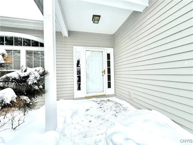 $3,500 | 5210 Hook Circle, De Witt, NY 13078