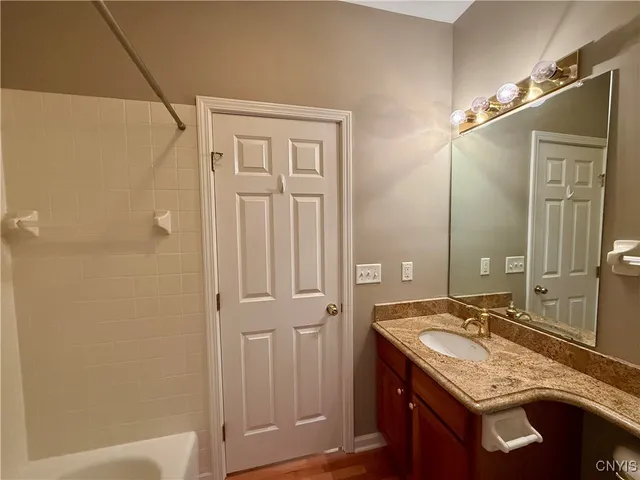 $3,500 | 5210 Hook Circle, De Witt, NY 13078