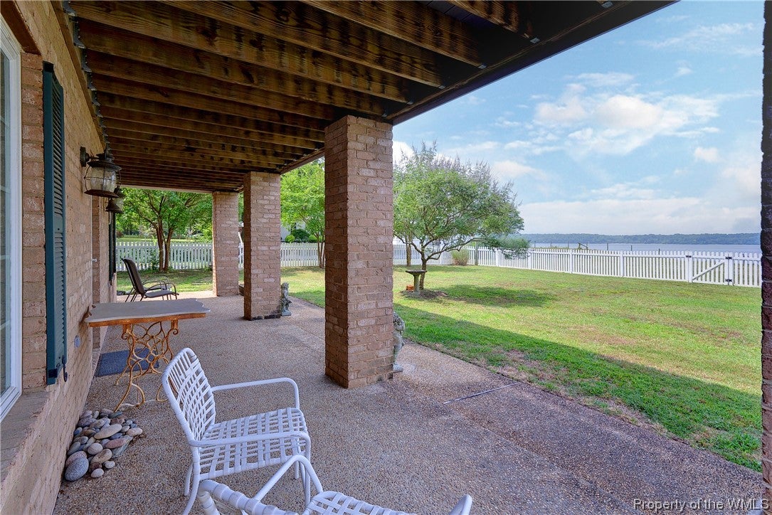 1470 Mercer Road Gloucester Point, VA 23062 - Photo 26 of 34 Gallery Image 26