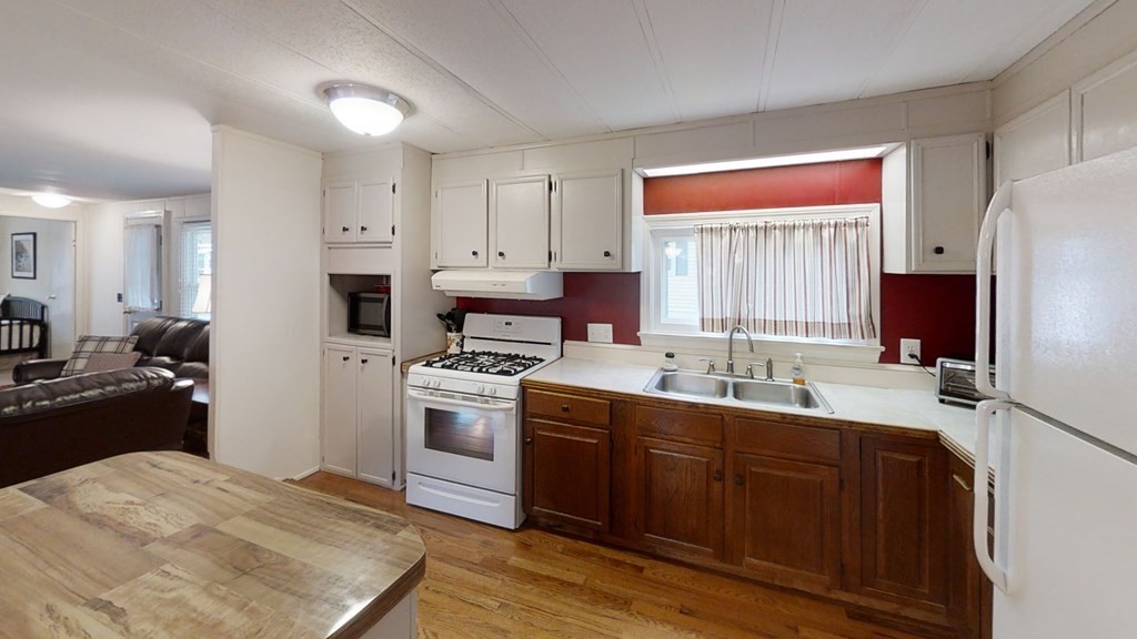 51 Monson Turnpike Road, Unit 1055 Ware, MA 01082 - Photo 9 of 37 Gallery Image 9