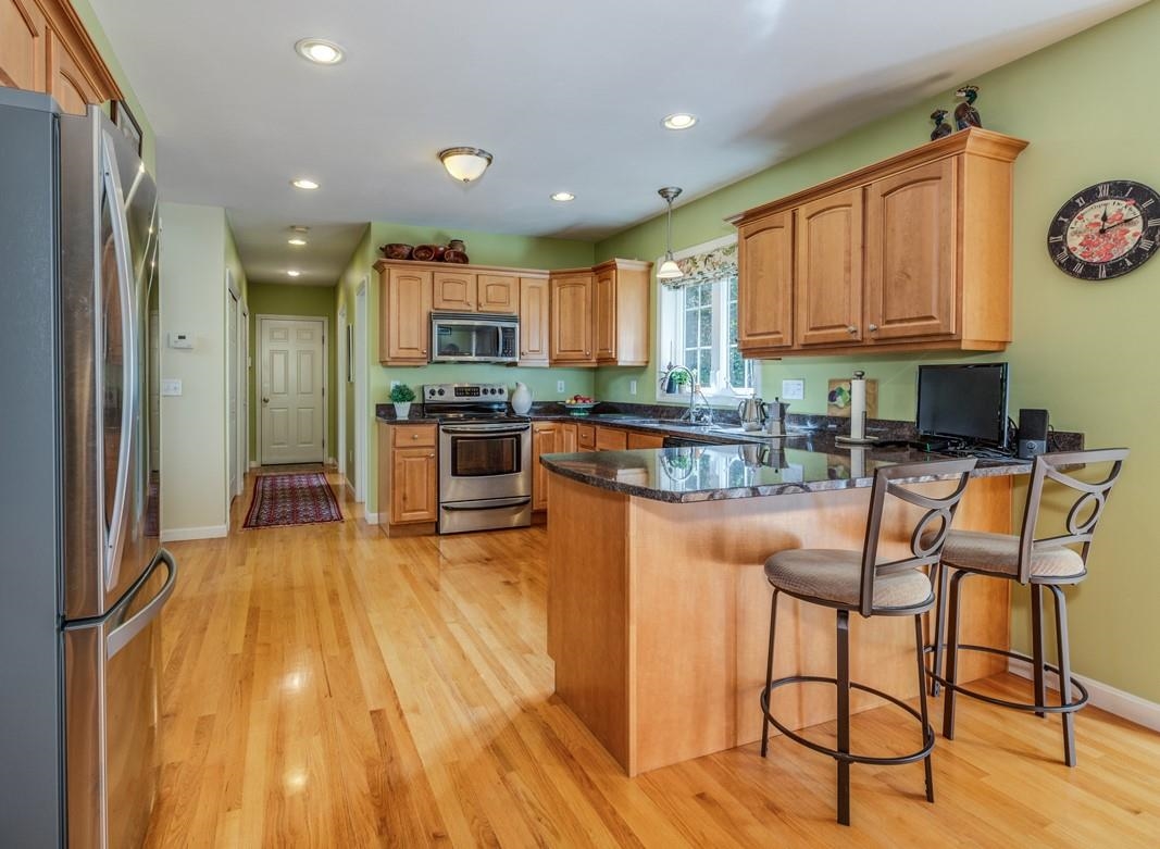 14 Lannan Drive Pelham, NH 03076 - Photo 19 of 40