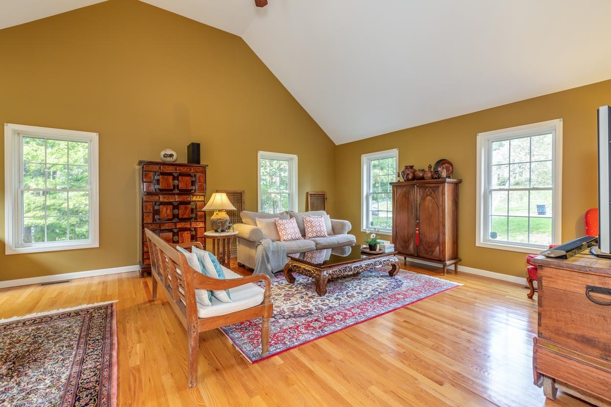 14 Lannan Drive Pelham, NH 03076 - Photo 22 of 40