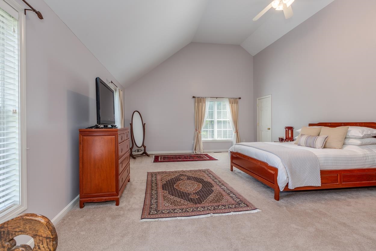 14 Lannan Drive Pelham, NH 03076 - Photo 26 of 40