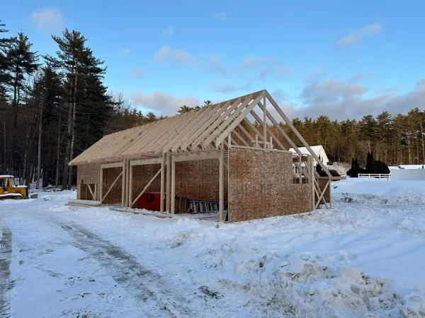 $421,700 | 27 B Woodland Way, Plymouth, NH 03264