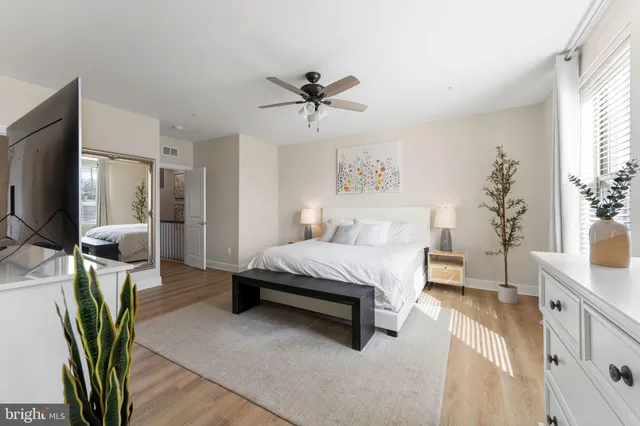 $2,700 | 10439 Ratcliffe Trail, Manassas, VA 20110