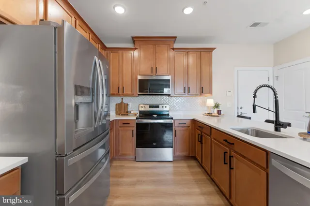 $2,700 | 10439 Ratcliffe Trail, Manassas, VA 20110