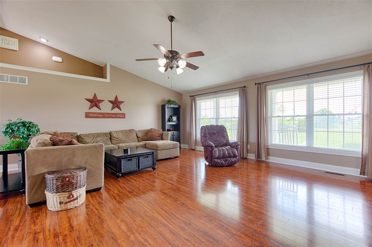 3444 Zoar Church Road Elberfeld, IN 47613 - Photo 4 of 36