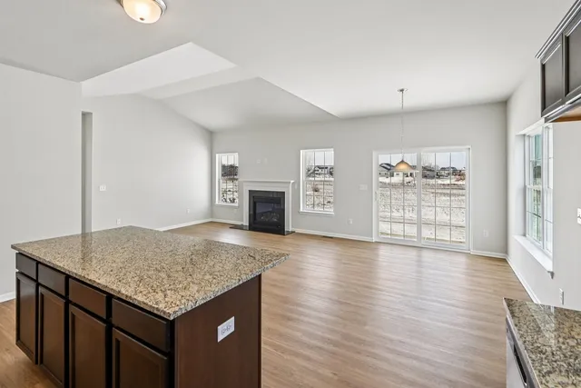 $374,900 | 347 North Aspen Drive, Cortland, IL 60112