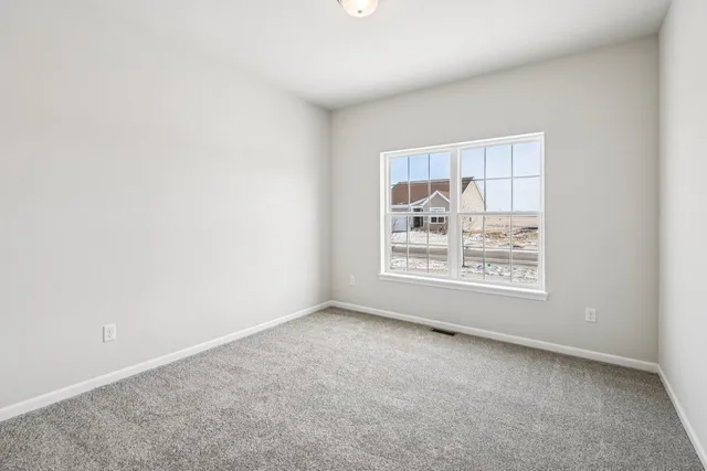 $374,900 | 347 North Aspen Drive, Cortland, IL 60112