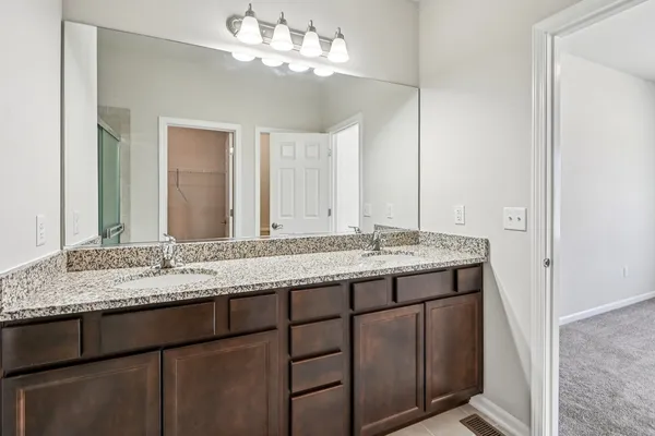 $374,900 | 347 North Aspen Drive, Cortland, IL 60112
