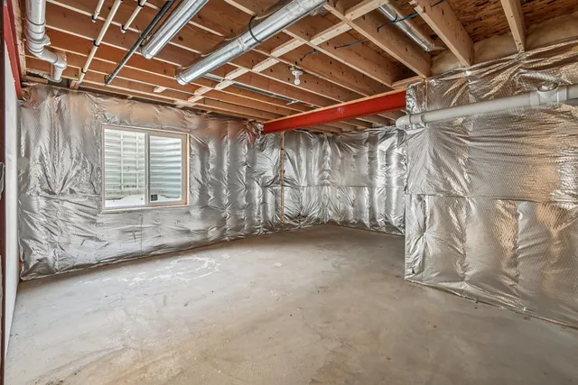 $374,900 | 347 North Aspen Drive, Cortland, IL 60112