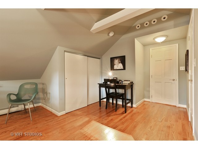 593 Spring Road Elmhurst, IL 60126 - Photo 12 of 20