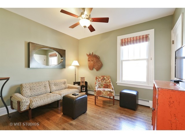 593 Spring Road Elmhurst, IL 60126 - Photo 8 of 20
