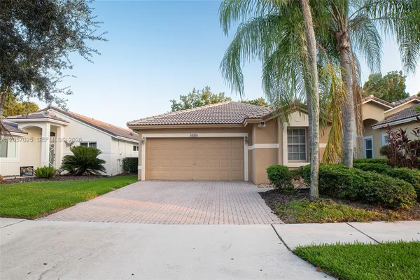 $4,200 | 16410 Sapphire Bend, Weston, FL 33331