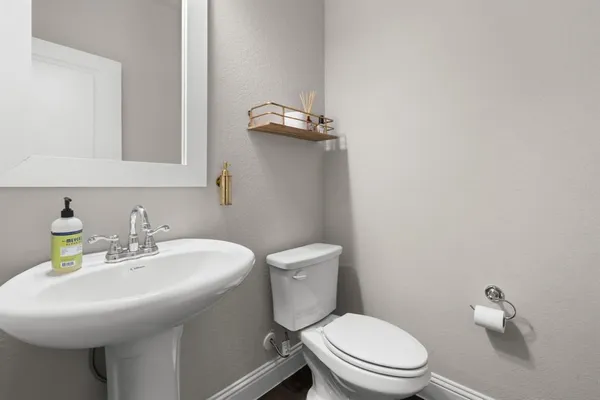 $799,999 | 7018 Hickory Falls Drive, Argyle, TX 76226