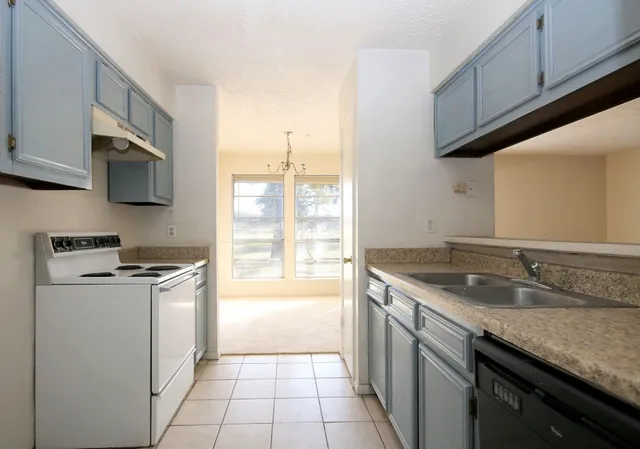 $1,300 | 13611 Ravensway Drive, Unit B, Cypress, TX 77429