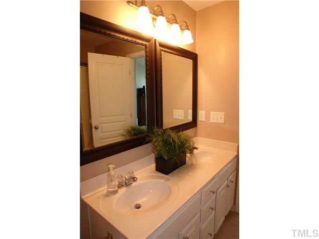 7837 Silverthread Lane Raleigh, NC 27617 - Photo 9 of 12