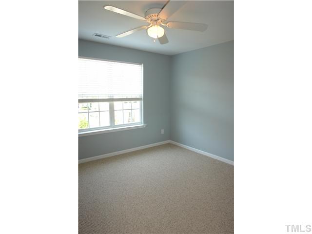 7837 Silverthread Lane Raleigh, NC 27617 - Photo 10 of 12
