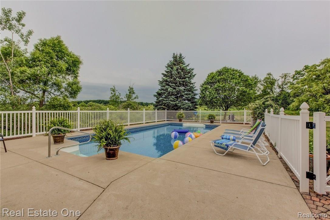 12235 Coolidge Road Goodrich, MI 48438 - Photo 6 of 57 -13.jpg